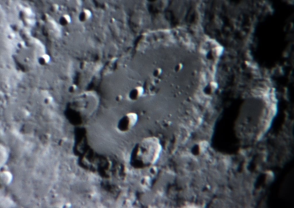 clavius.JPG.cb776315b153688367c747b16429