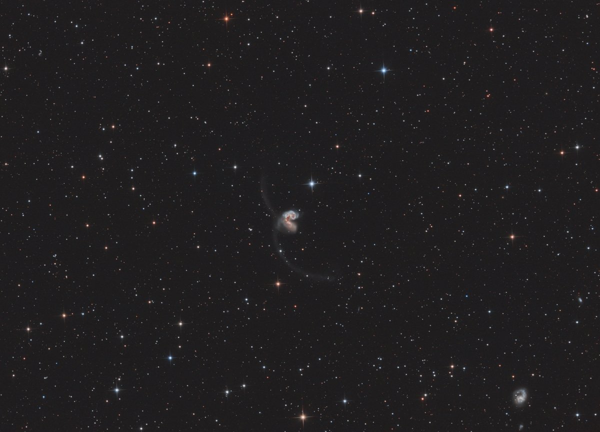 Antennae_WideField_W1200.jpg